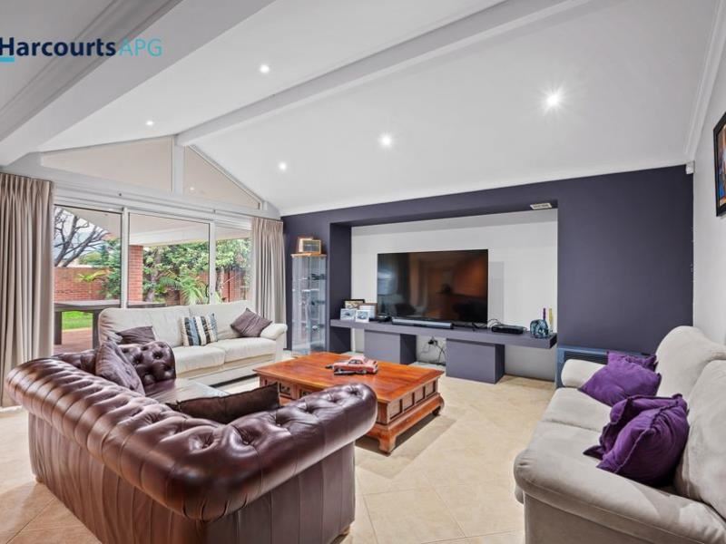 19 Alyxia Drive, Glen Iris