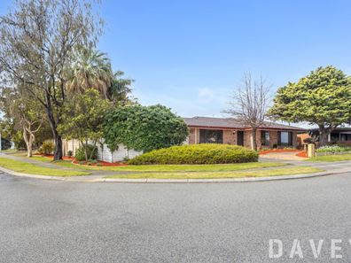 23 Currajong Road, Duncraig WA 6023