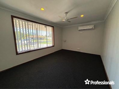 10 Woodman Street, Utakarra WA 6530