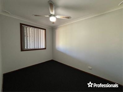 10 Woodman Street, Utakarra WA 6530