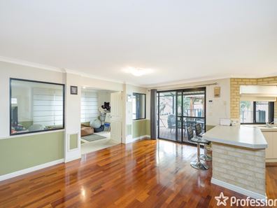 5 Bandin Place, Maida Vale WA 6057