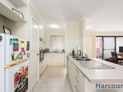 4/17 Sinclair Street, Armadale WA 6112