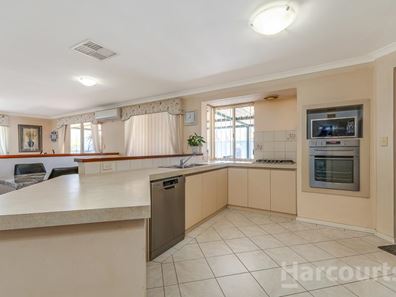 2 La Grange Loop, Currambine WA 6028