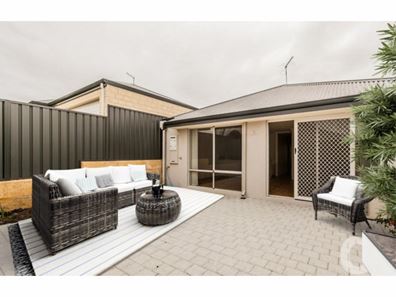 8 Emary Rise, Baldivis WA 6171