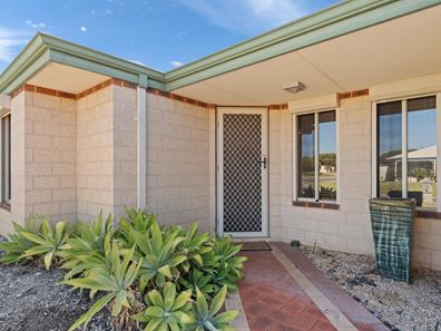 1 Montelimar Elbow, Port Kennedy WA 6172