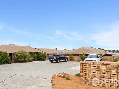 2/6 Neon Close, Parkwood WA 6147