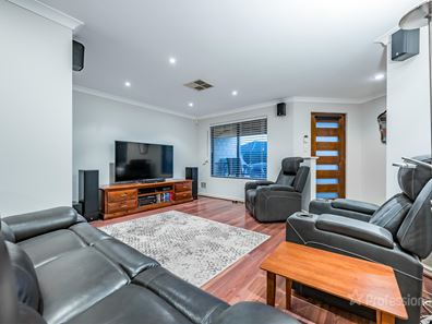 15 Meringa Crescent, Quinns Rocks WA 6030