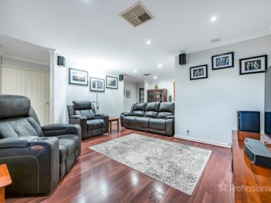 15 Meringa Crescent, Quinns Rocks WA 6030