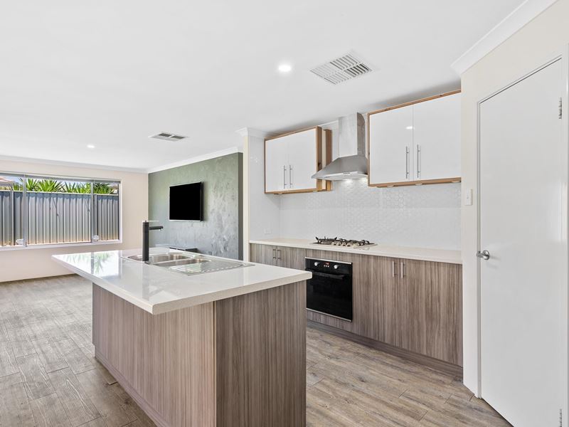 14 Talisker Bend, Golden Bay