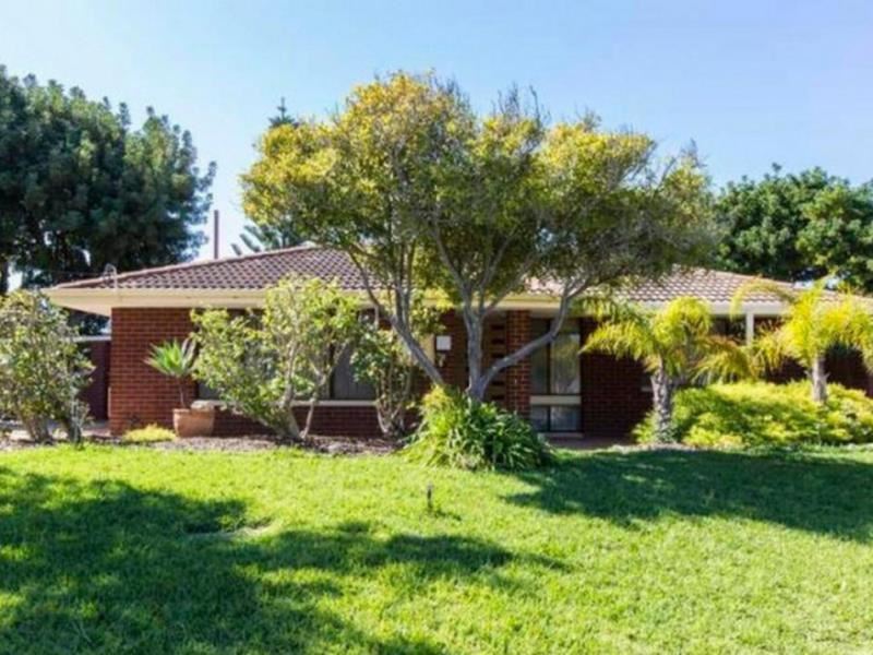 11 Mildura Road, Craigie WA 6025