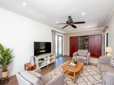 10 Hacking Place, Padbury WA 6025