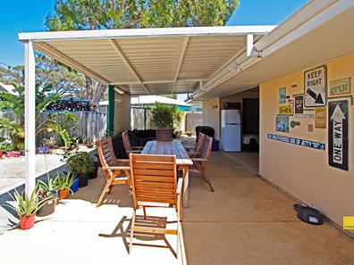 4 Bell Court, Leeman WA 6514