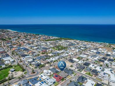 33 Watersun Gardens, Jindalee WA 6036