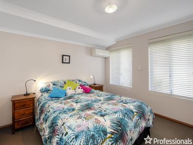 11/2 Briza Lane, Forrestfield WA 6058