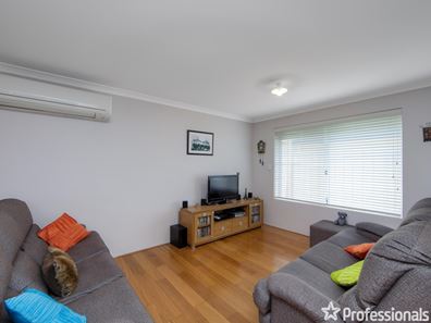 11/2 Briza Lane, Forrestfield WA 6058