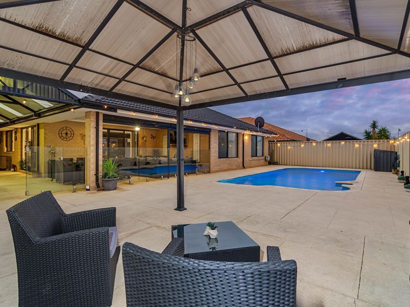 98 Benenden Avenue, Butler WA 6036