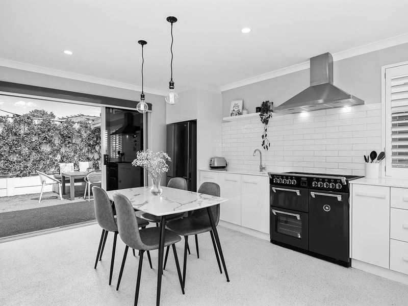 3/5 Stewart Street, Scarborough