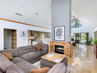 32 Avalon Road, Australind WA 6233