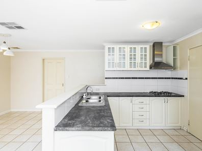 88 Baningan Ave, Success WA 6164