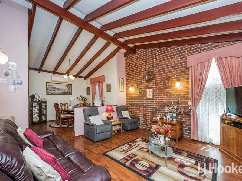 9 Lorenzo Street, Thornlie