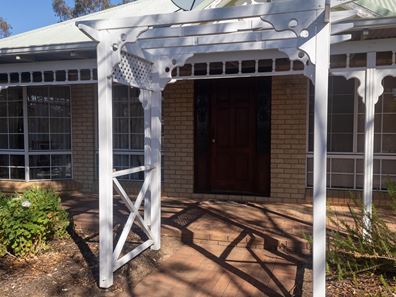 50 Snell Street, Merredin WA 6415