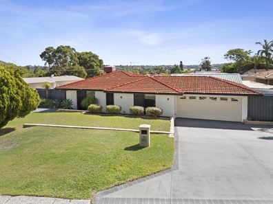 3 Perriam Close, Parmelia WA 6167