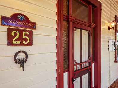 25 Railway Street, Mullalyup WA 6252