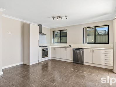 16 Kirra Road, Secret Harbour WA 6173