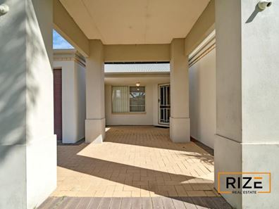 9 Alandale Bend, Banksia Grove WA 6031