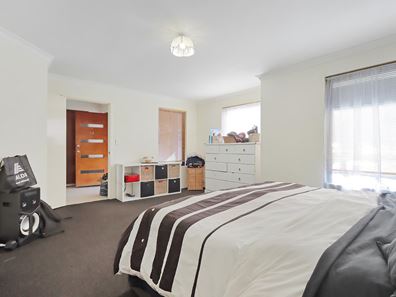 14 Langston Close, Port Kennedy WA 6172