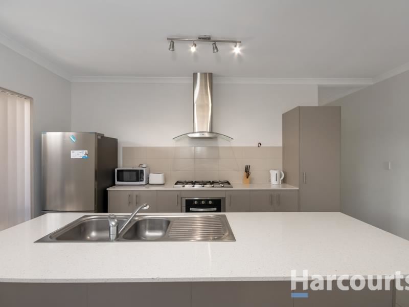 16 Daybreak Street, Eglinton WA 6034