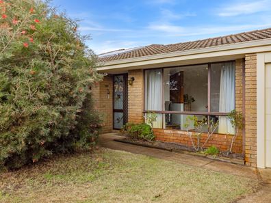 76 Lyndale Avenue, Parkwood WA 6147