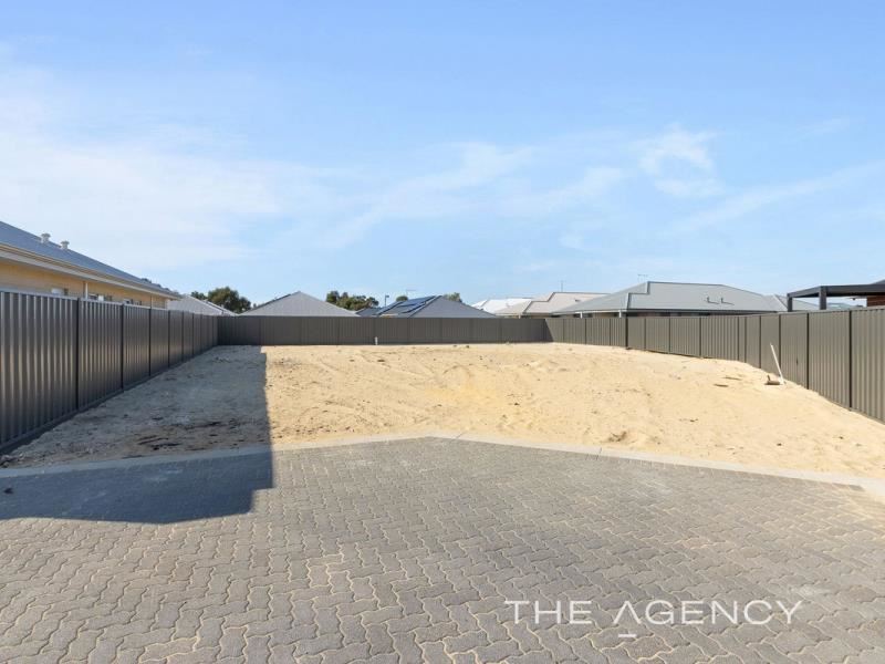 32 Arrowsmith Loop, South Guildford WA 6055