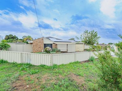 1 Meares Avenue, Parmelia WA 6167