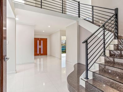 39 Riva Entrance, Piara Waters WA 6112
