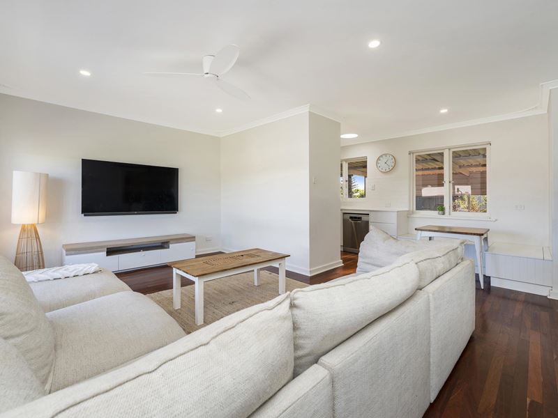 14 Waller Street, Rockingham
