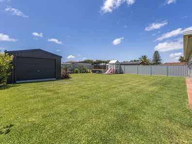 14 Waller Street, Rockingham WA 6168