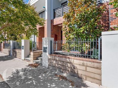 18 Goodwood Crescent, Ellenbrook WA 6069