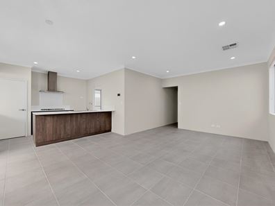 86 Moncrieff Parade, Golden Bay WA 6174