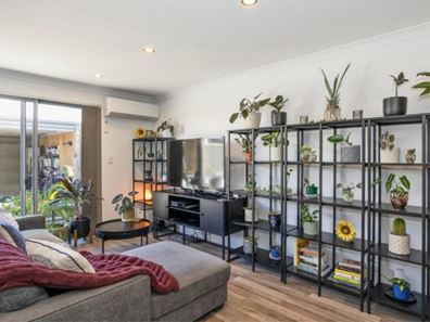 10 Benson Loop, Alkimos WA 6038
