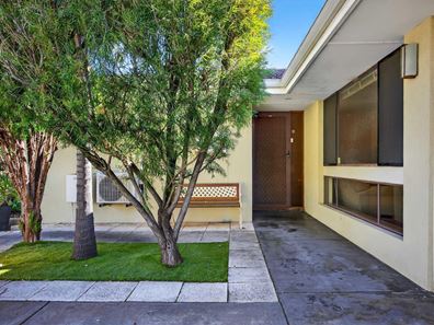 17 Mudalla Place, Wanneroo WA 6065