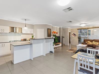 1 Affable Way, Atwell WA 6164