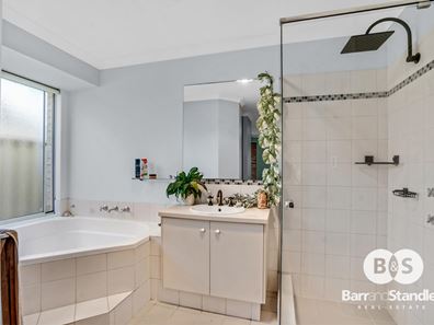 30 Sapphire Road, Dalyellup WA 6230
