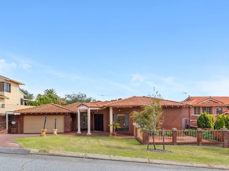 6 Mcness Court, Noranda WA 6062