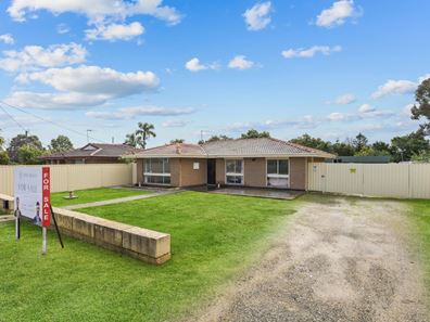 31 Galliers Avenue, Armadale WA 6112