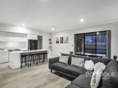 2 Jennings Street, Hammond Park WA 6164
