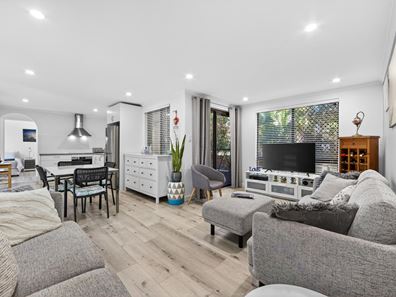 6/33 Stanley Street, Scarborough WA 6019