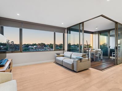 404/20A Henley Street, Como WA 6152