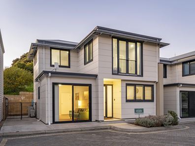 13/6 Dawson Drive, Yallingup WA 6282