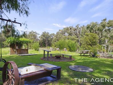 31 Minsterly Road, Ocean Beach WA 6333